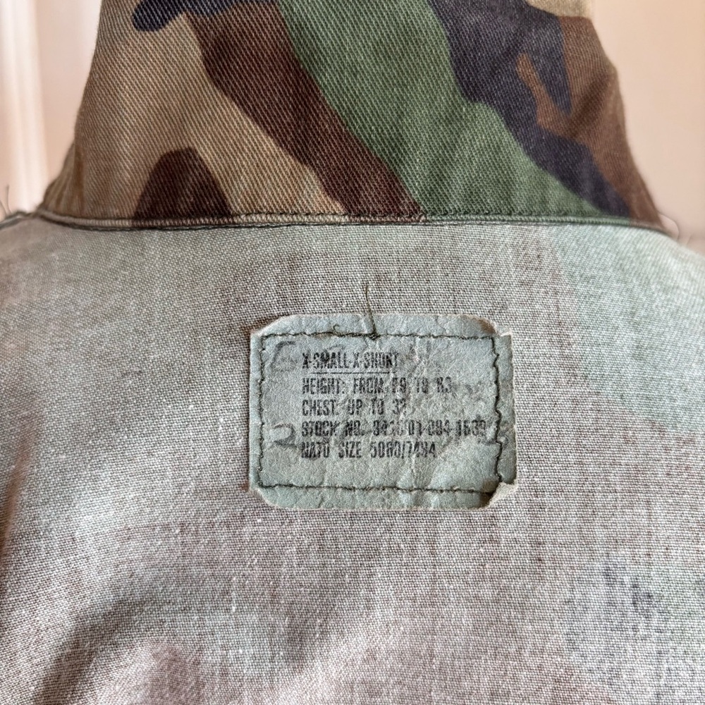 Vintage US ARMY issued
Woodland Camouflage Coat
Size Small - Picture 11 of 14